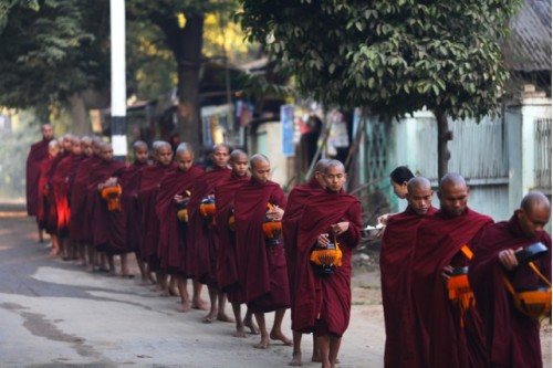 Yangon Tours In The Early Morning